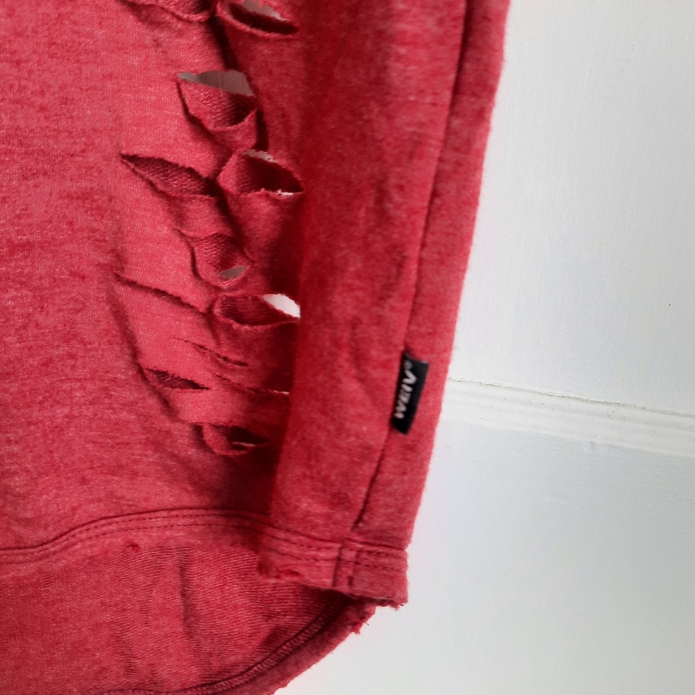 Weiv Red Distressed Scallop Tee - Picture 2 of 4
